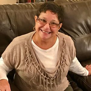 Meet your Posher, Elaine